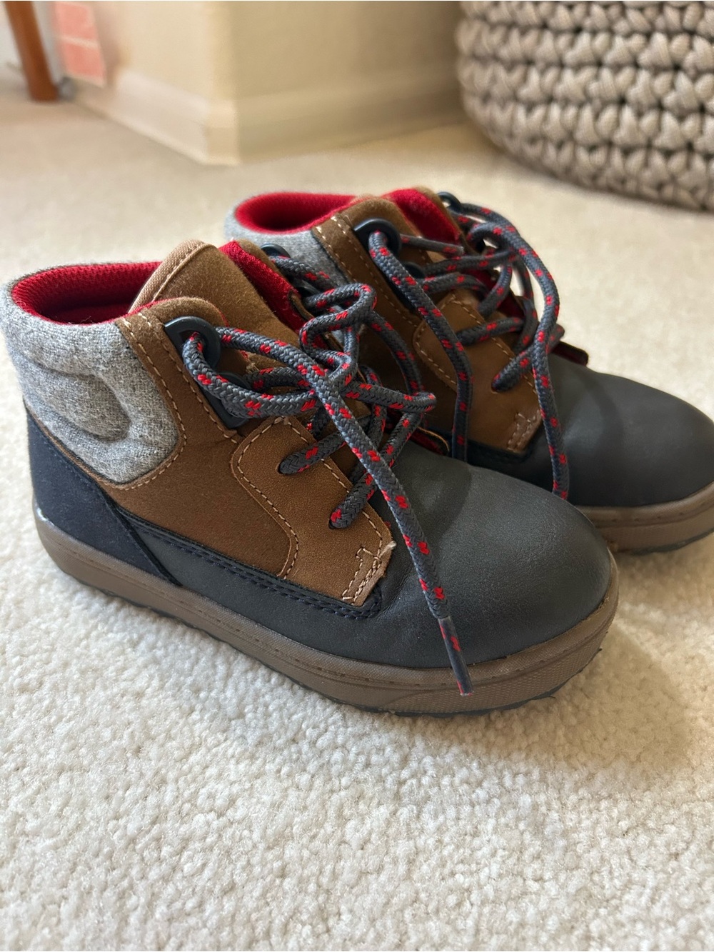 Oshkosh Toddler Brown and Gray High-Top Boots